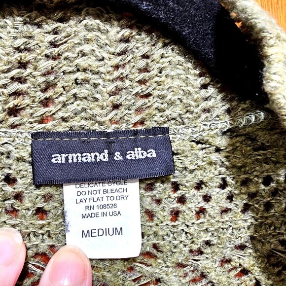 Armand & Alba Medium Green Open Knit Cropped Cardigan Sweater Medium - Picture 3 of 7